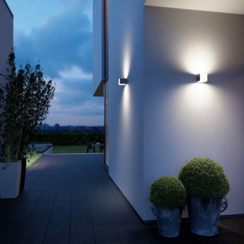 Фасадний світильник Steinel L 830 SC LED iHF Bluetooth Mesh Connect 9.1W 3000K 493lm IP44 IK03 230V срібний/пластиковий з датчиком руху та сутінків - фото 1