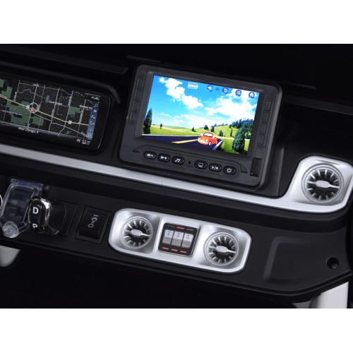 Автомобіль на акумуляторі Мерседес G клас 63 AMG 4x4 Панель Радіо 2 людини PA0309 фото 6